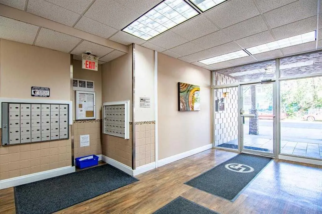 4820 47 Avenue #405