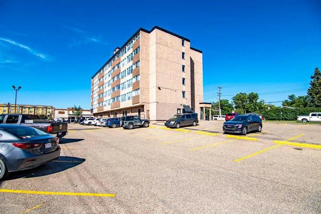 4820 47 Avenue #405