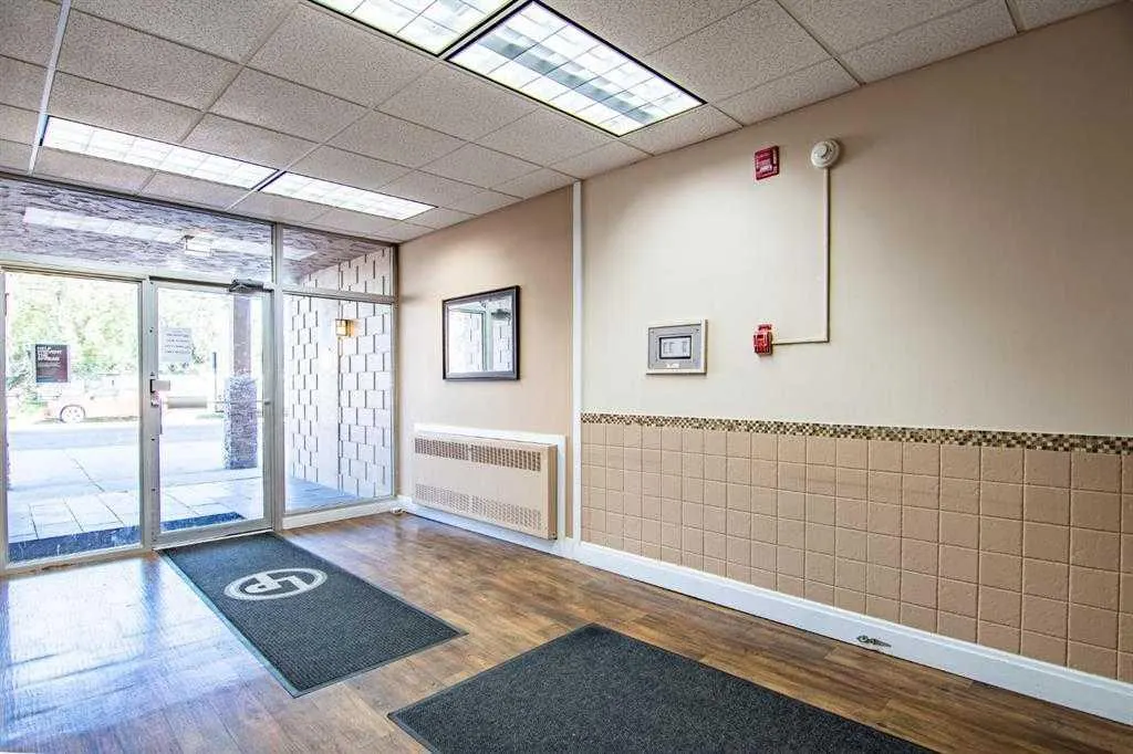 4820 47 Avenue #405