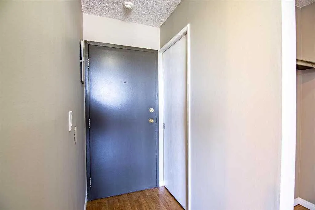 4820 47 Avenue #405