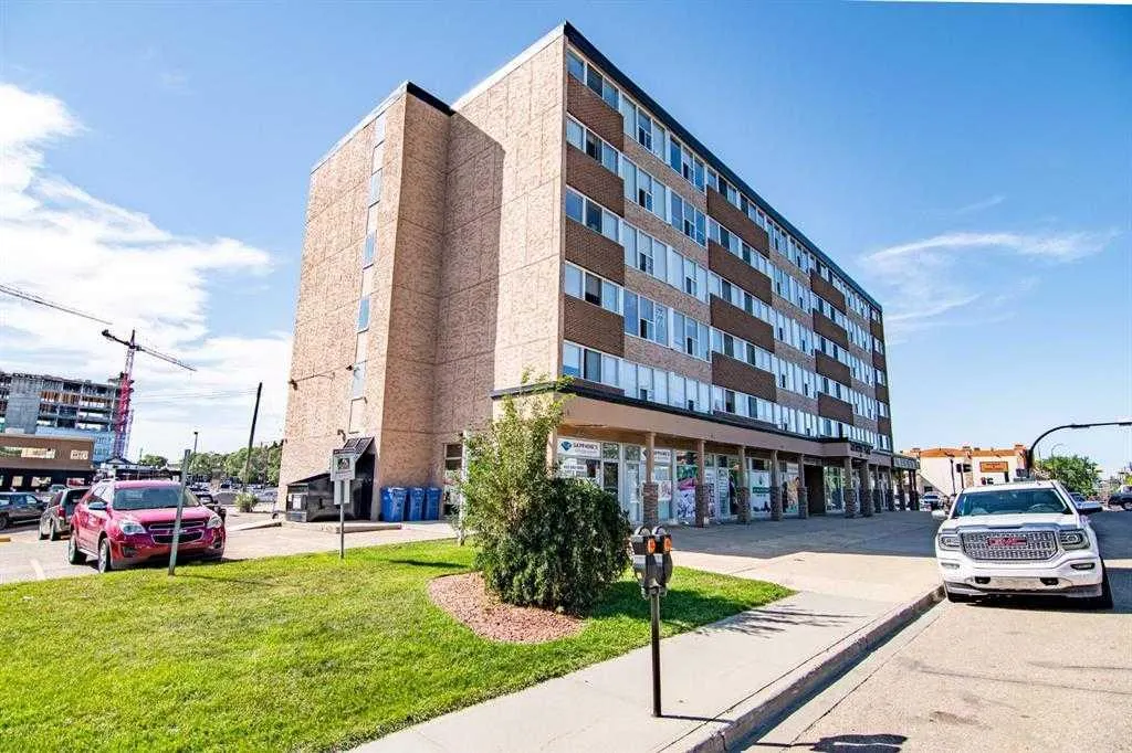 4820 47 Avenue #405