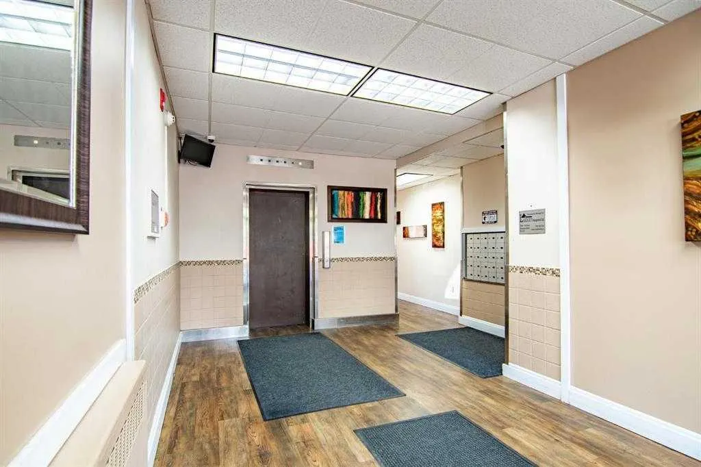 4820 47 Avenue #405