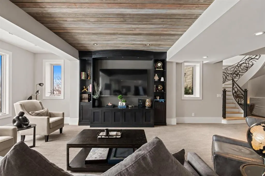 5 Silverhorn Vale