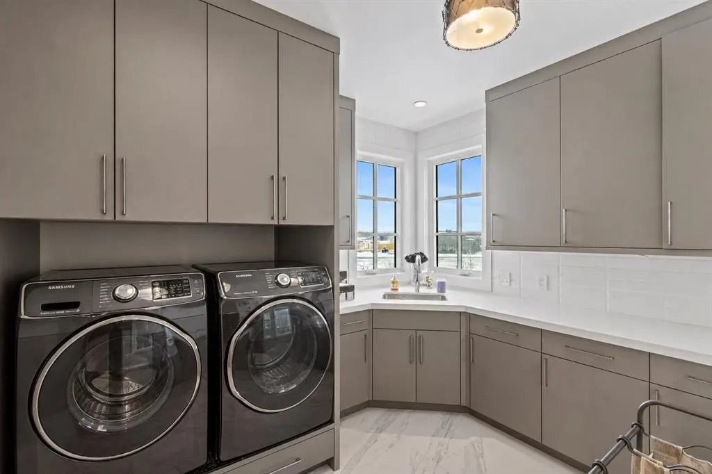 5 Silverhorn Vale