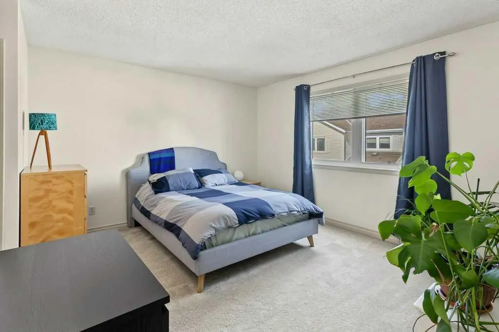 205 Edgedale Gardens NW