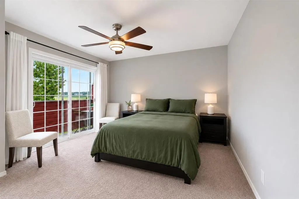 27 Golden Crescent