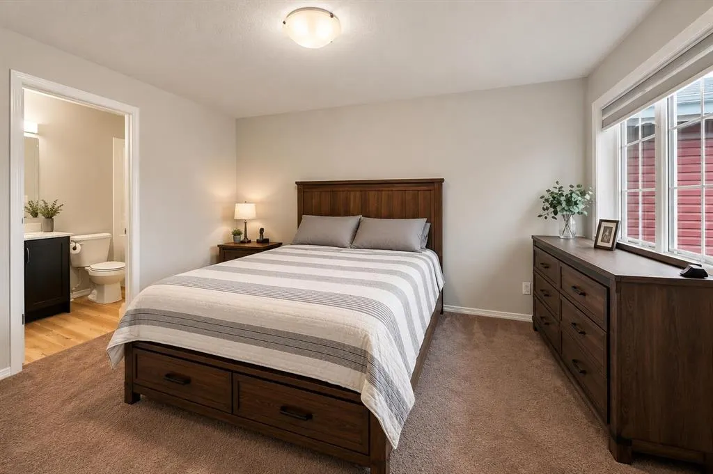 27 Golden Crescent
