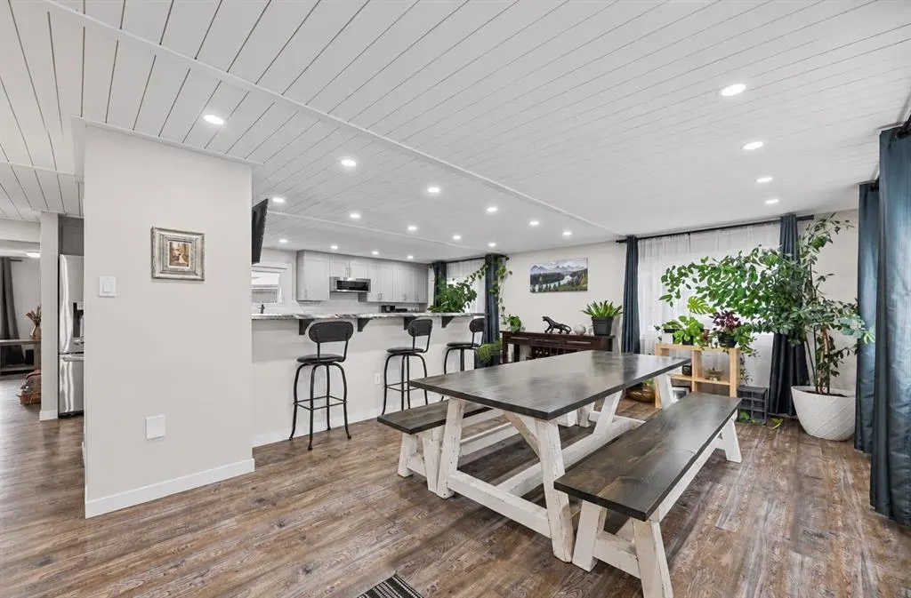 169 Spring Haven Mews SE