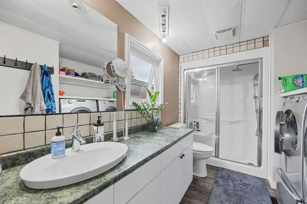 169 Spring Haven Mews SE