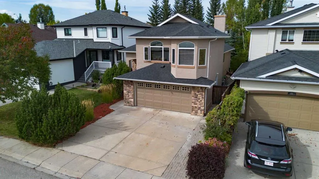 18 Tuscany Meadows Heights NW
