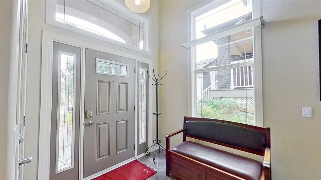 18 Tuscany Meadows Heights NW