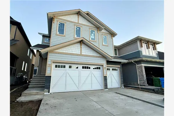 179 Marina Grove SE