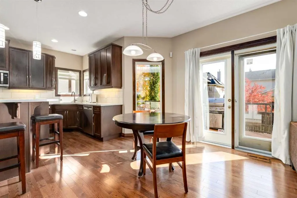 43 Cougar Plateau Circle SW