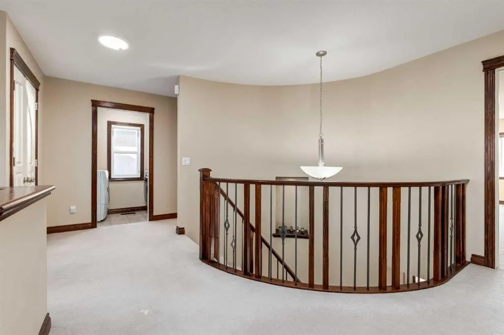 43 Cougar Plateau Circle SW
