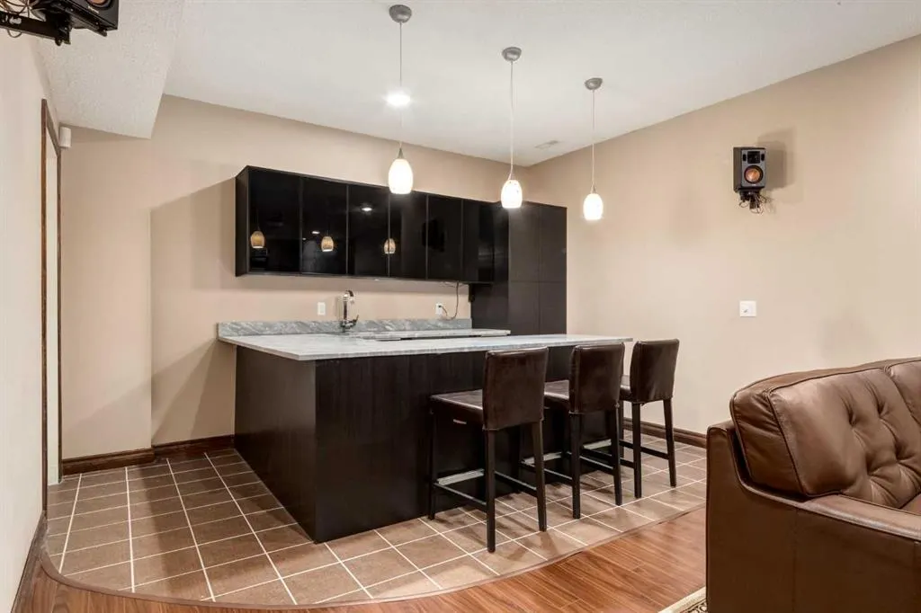 43 Cougar Plateau Circle SW