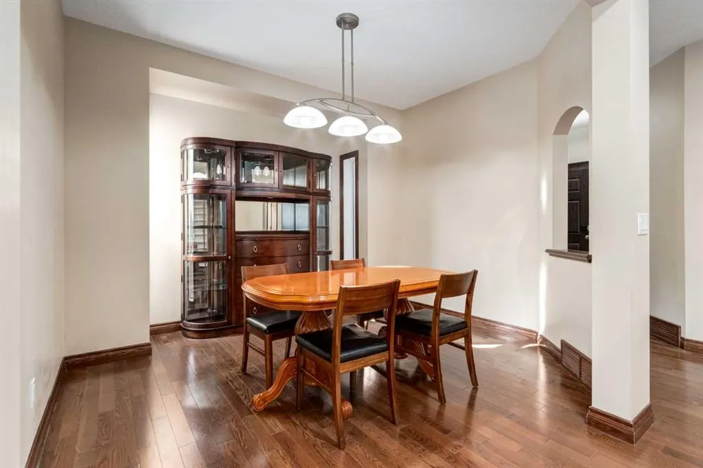 43 Cougar Plateau Circle SW