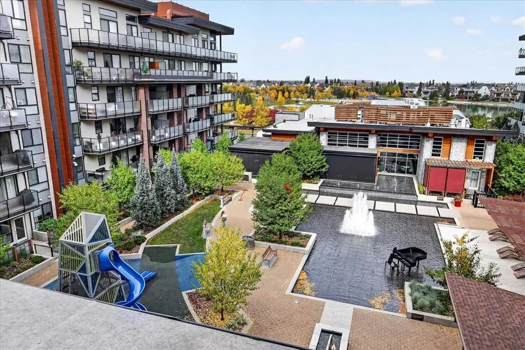 122 Mahogany Centre SE #412