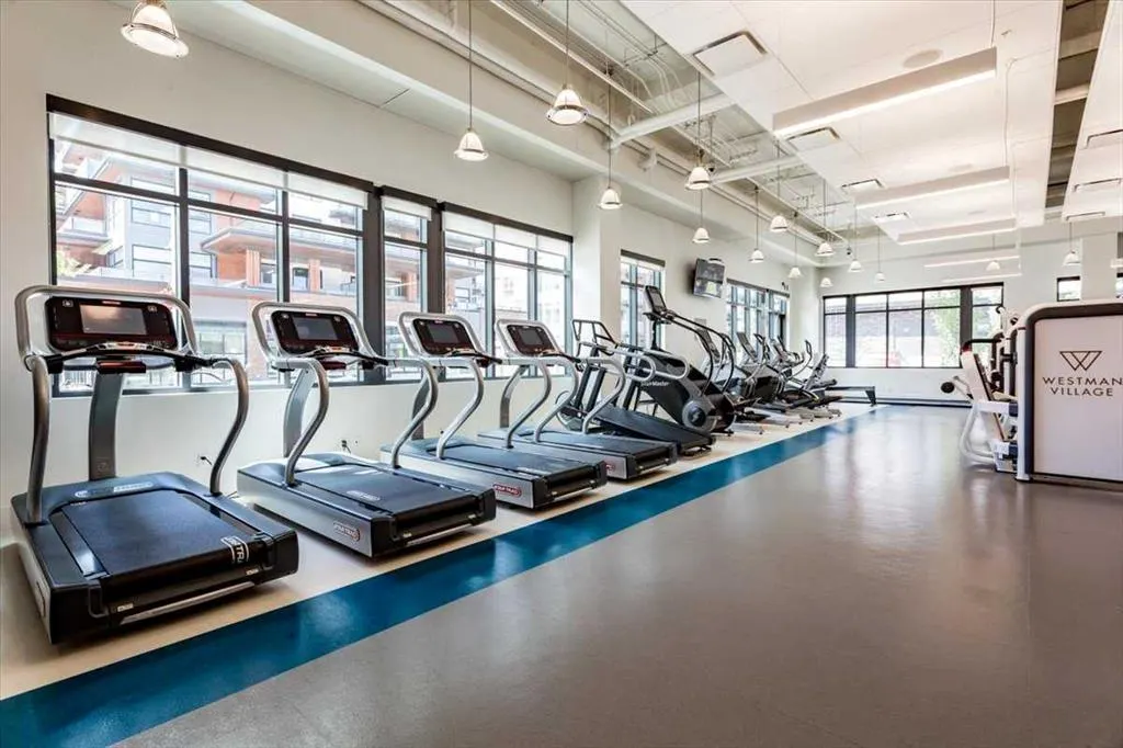 122 Mahogany Centre SE #412