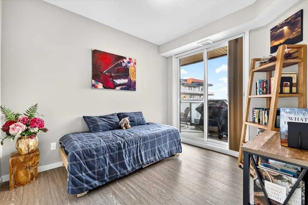 122 Mahogany Centre SE #412