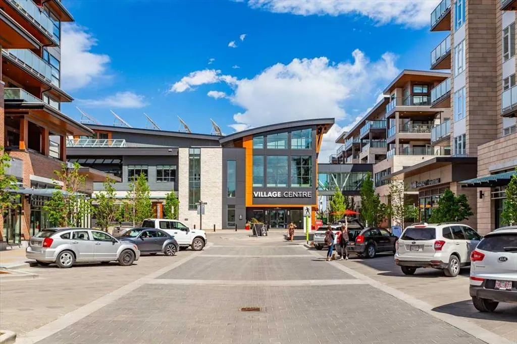 122 Mahogany Centre SE #412