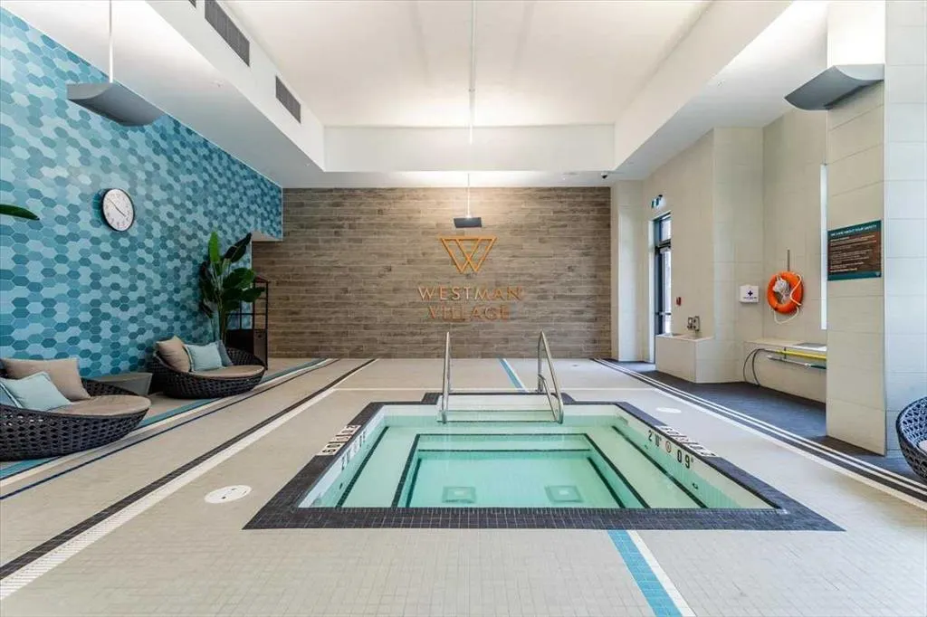 122 Mahogany Centre SE #412