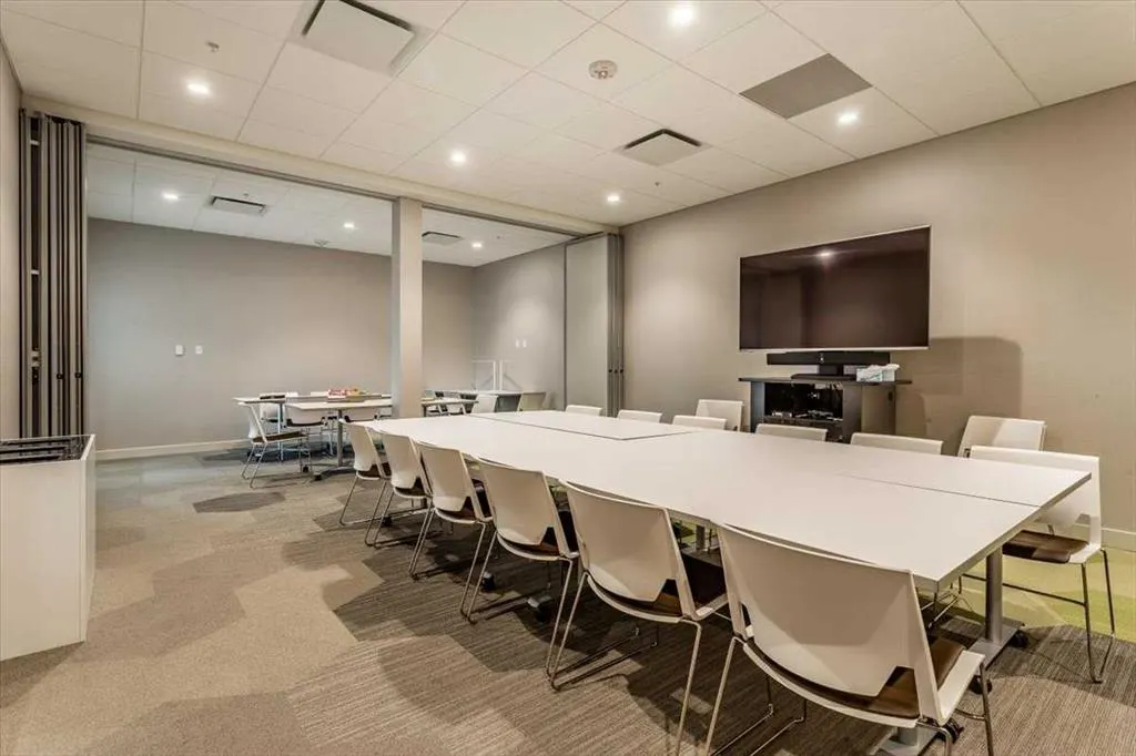 122 Mahogany Centre SE #412
