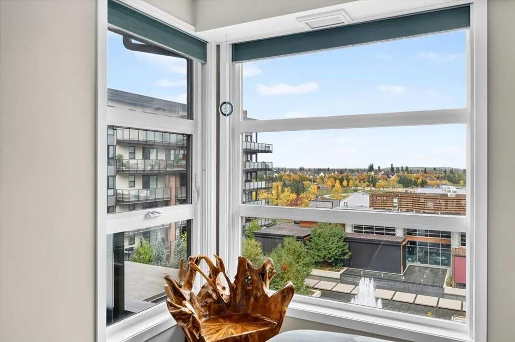 122 Mahogany Centre SE #412