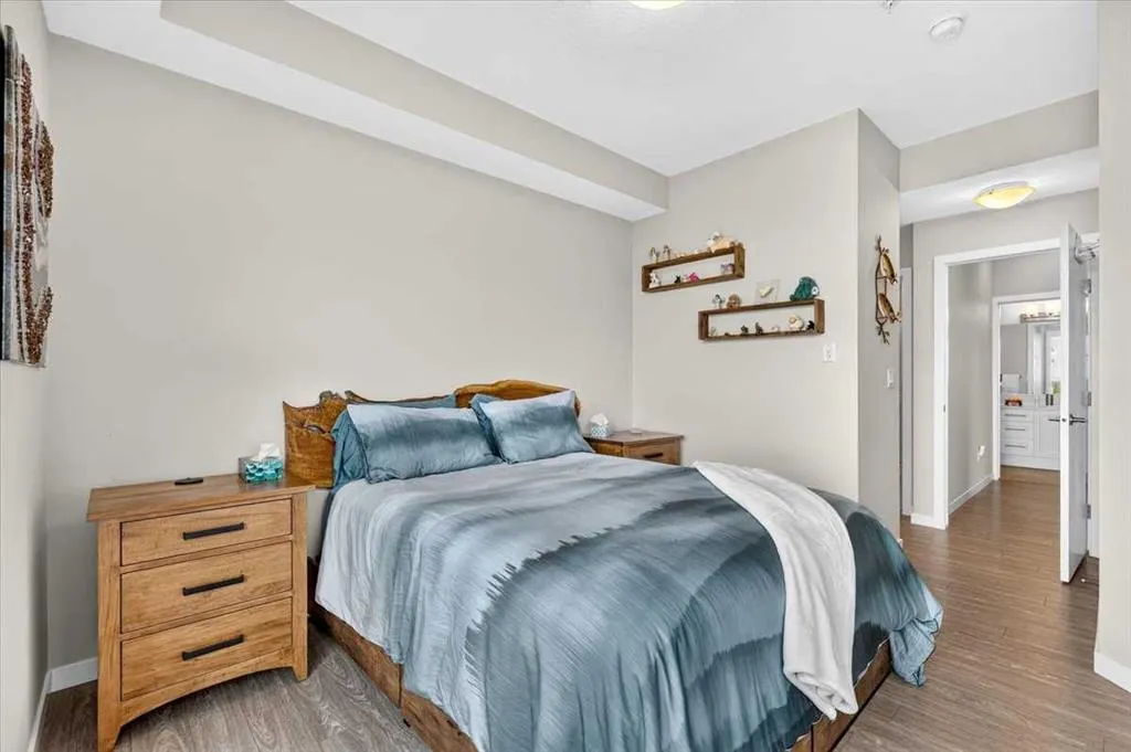 122 Mahogany Centre SE #412