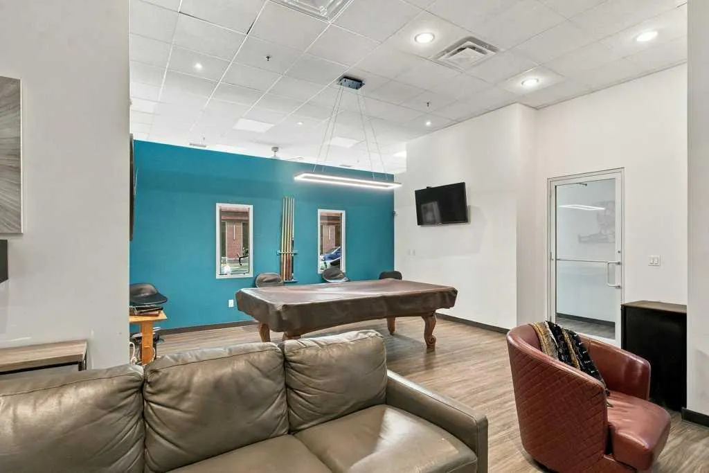 836 15 Avenue SW #503