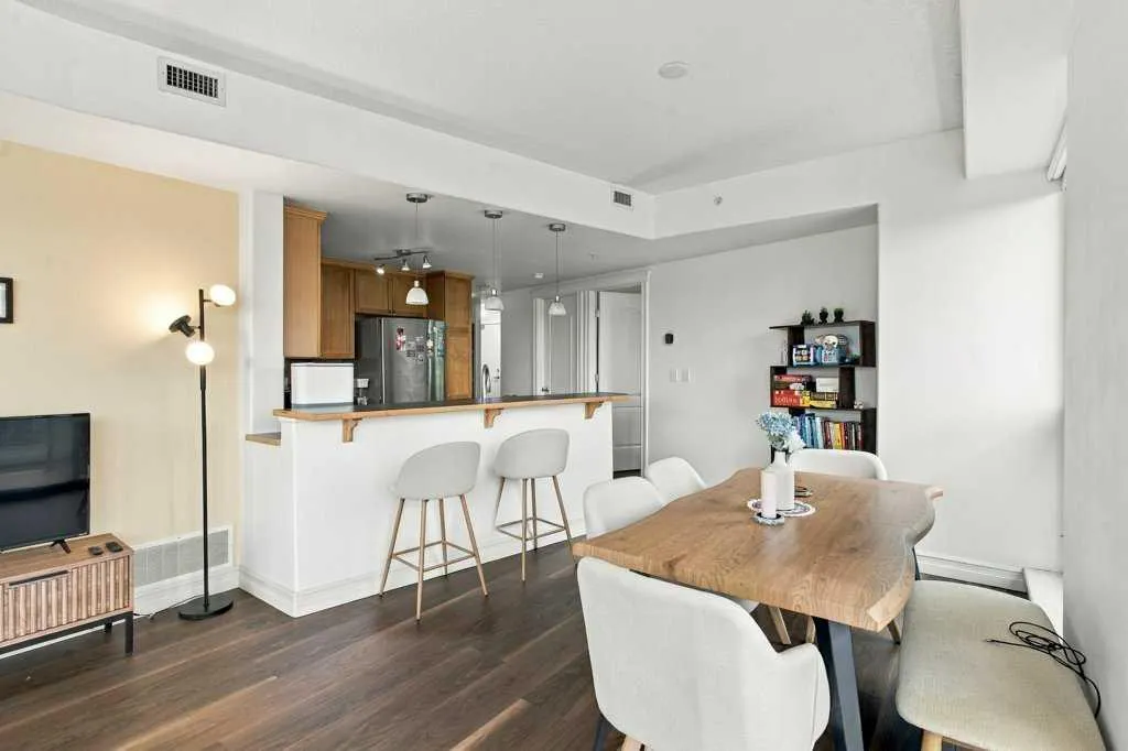 836 15 Avenue SW #503