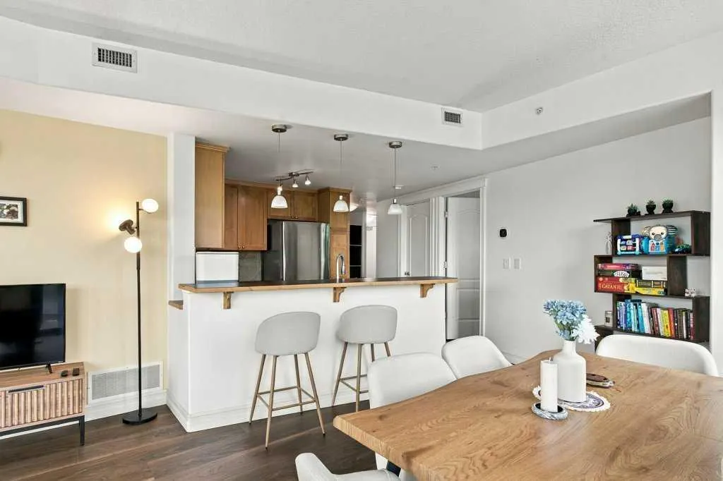 836 15 Avenue SW #503
