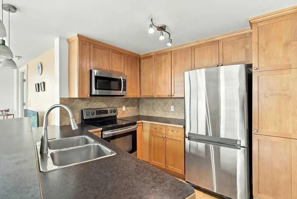 836 15 Avenue SW #503