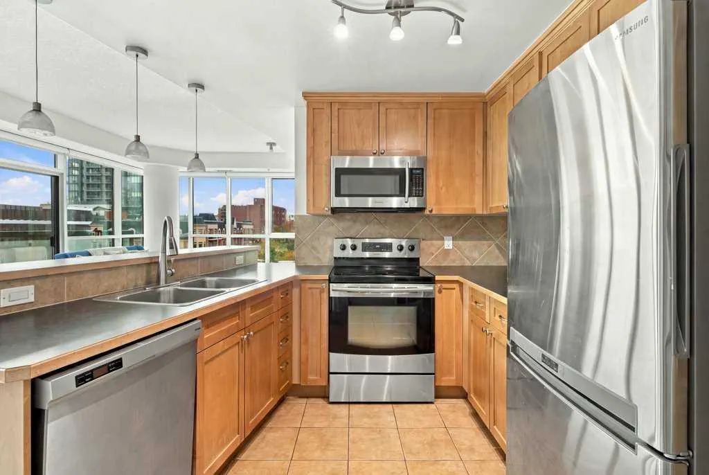 836 15 Avenue SW #503