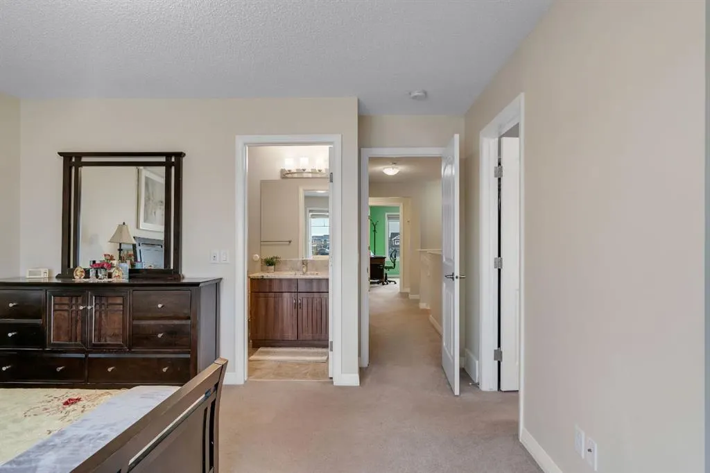 77 Red Sky Way NE