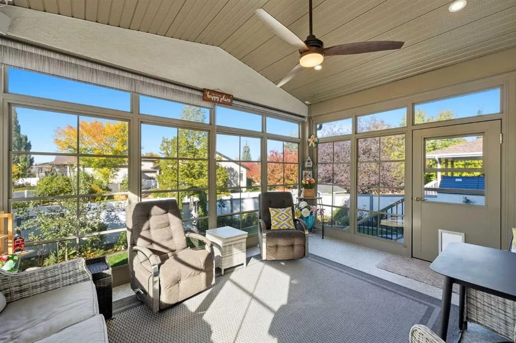 104 Ackerman Crescent