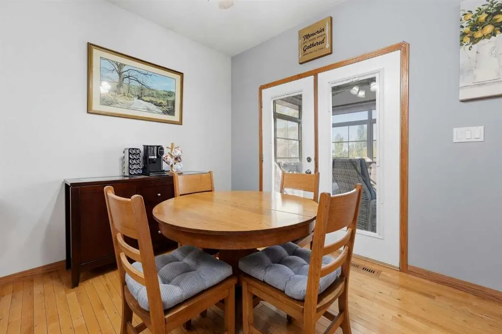 104 Ackerman Crescent