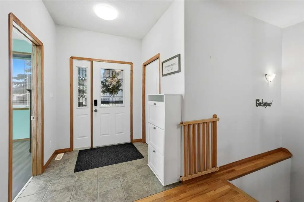 104 Ackerman Crescent