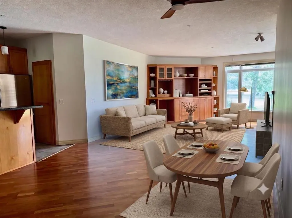 24 Hemlock Crescent SW #1108