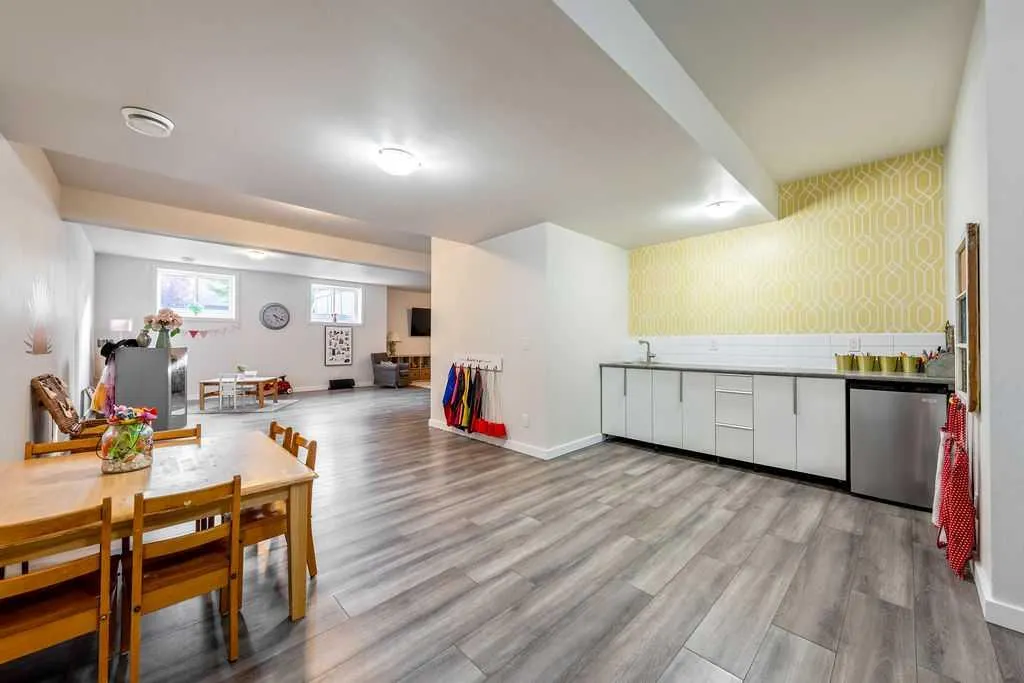 529 Montana Bay SE