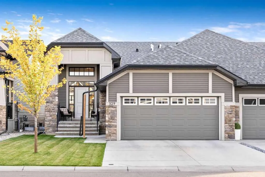 529 Montana Bay SE