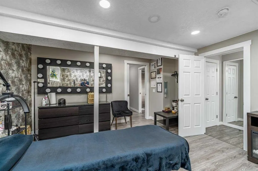 158 Mahogany Grove SE