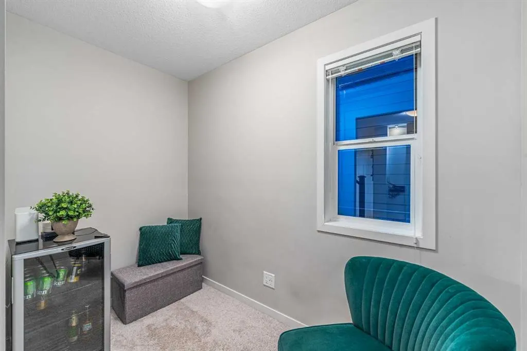 158 Mahogany Grove SE