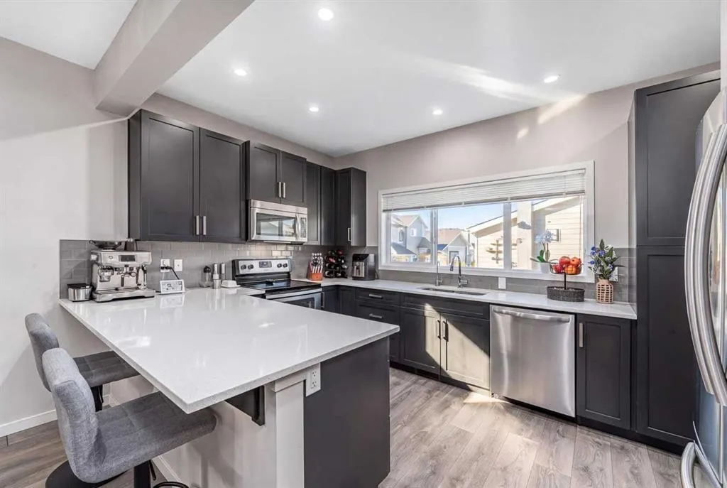 158 Mahogany Grove SE