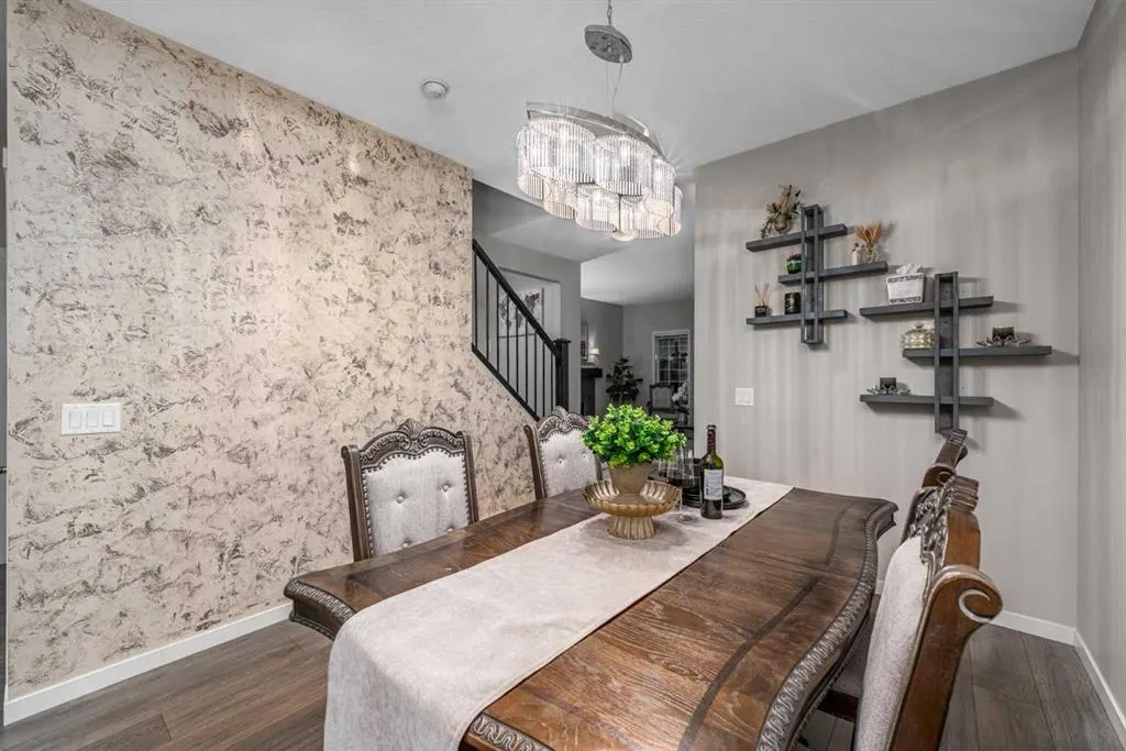 158 Mahogany Grove SE