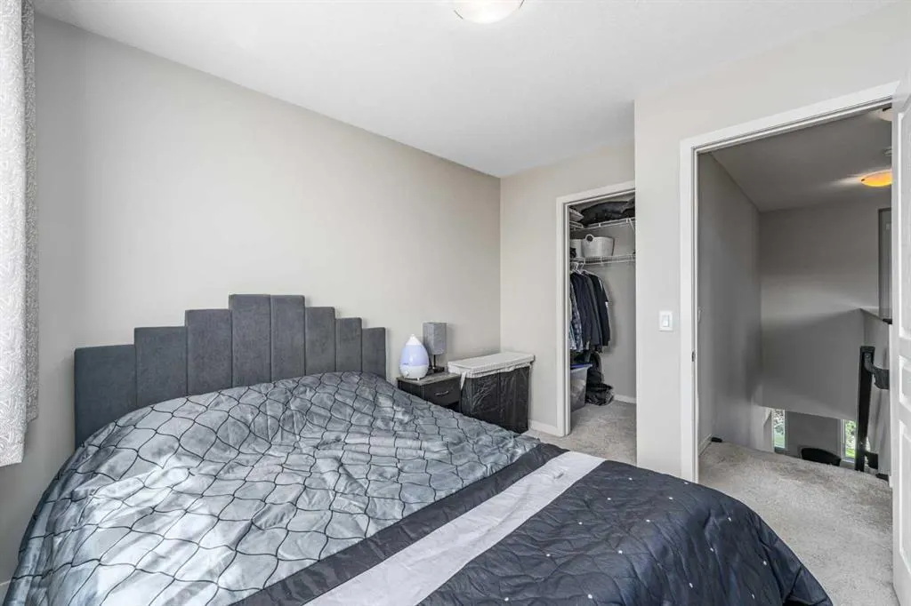 158 Mahogany Grove SE