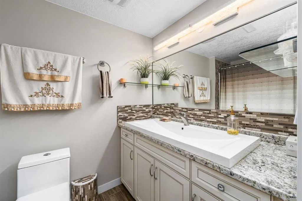 158 Mahogany Grove SE