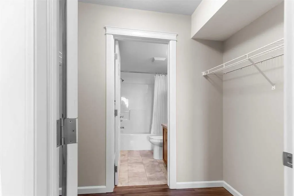 3 Broadway Rise #412