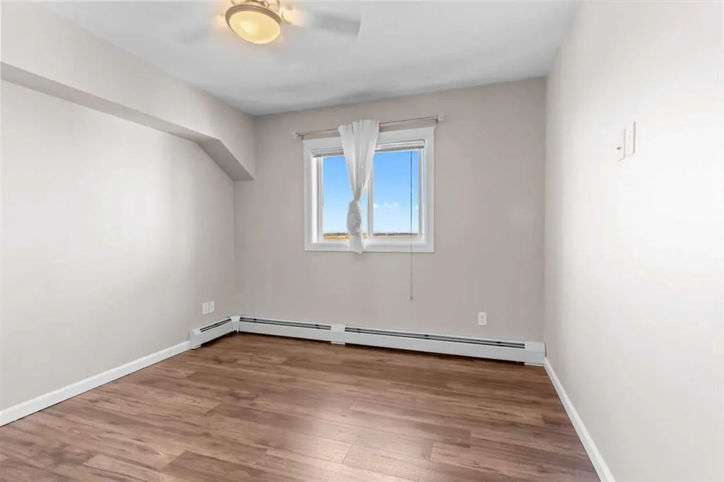 3 Broadway Rise #412