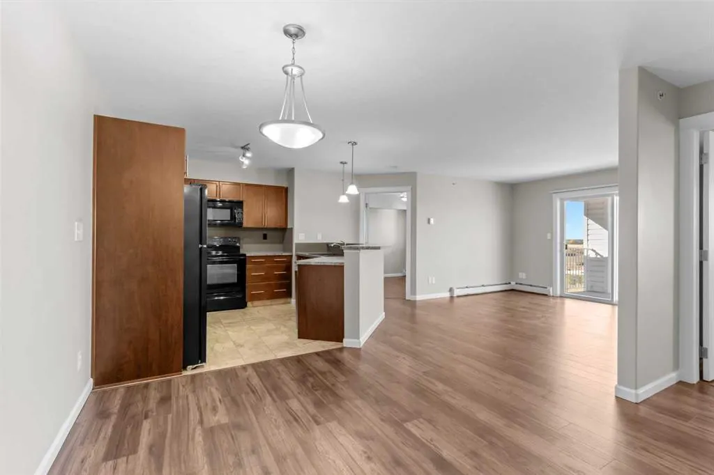 3 Broadway Rise #412