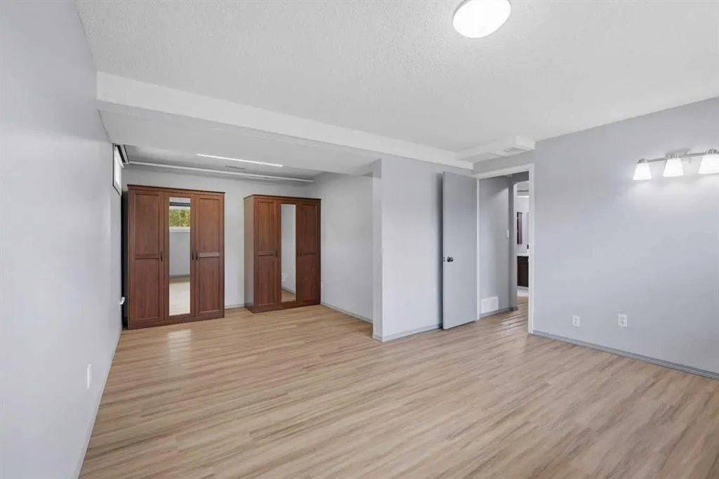21 Parkland Drive